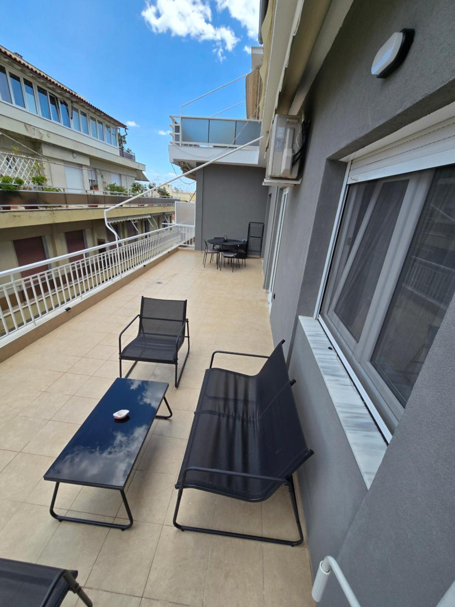 Zoe Apartment *